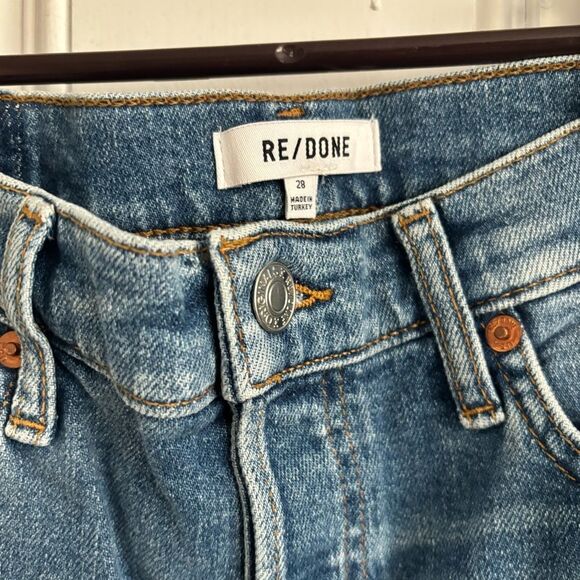 {Re/Done} 90’s High-Rise Ankle Crop Distressed Jeans, NWT sz 28 - Picture 7 of 10